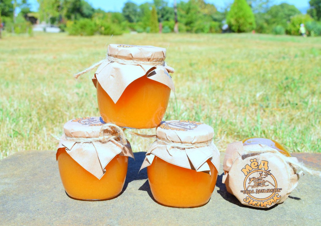 Уникальный полезный мед из Унаби (Зизифус) Сила дольмена 290гр. в банке