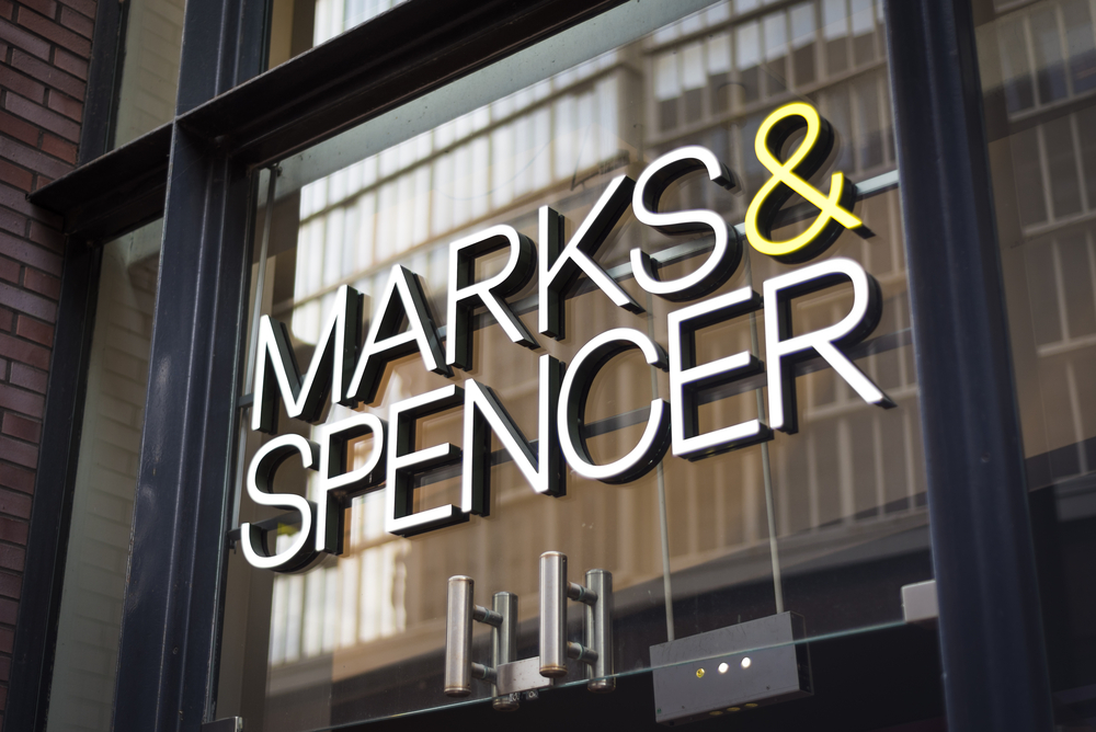 Компания Marks&Spencer запустила продажу веганских сосисок в тесте 