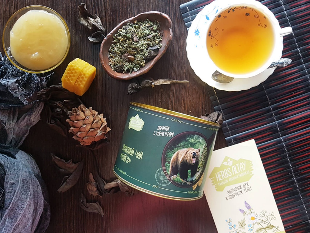 Чай из алтайских трав "Тайга" в тубусе